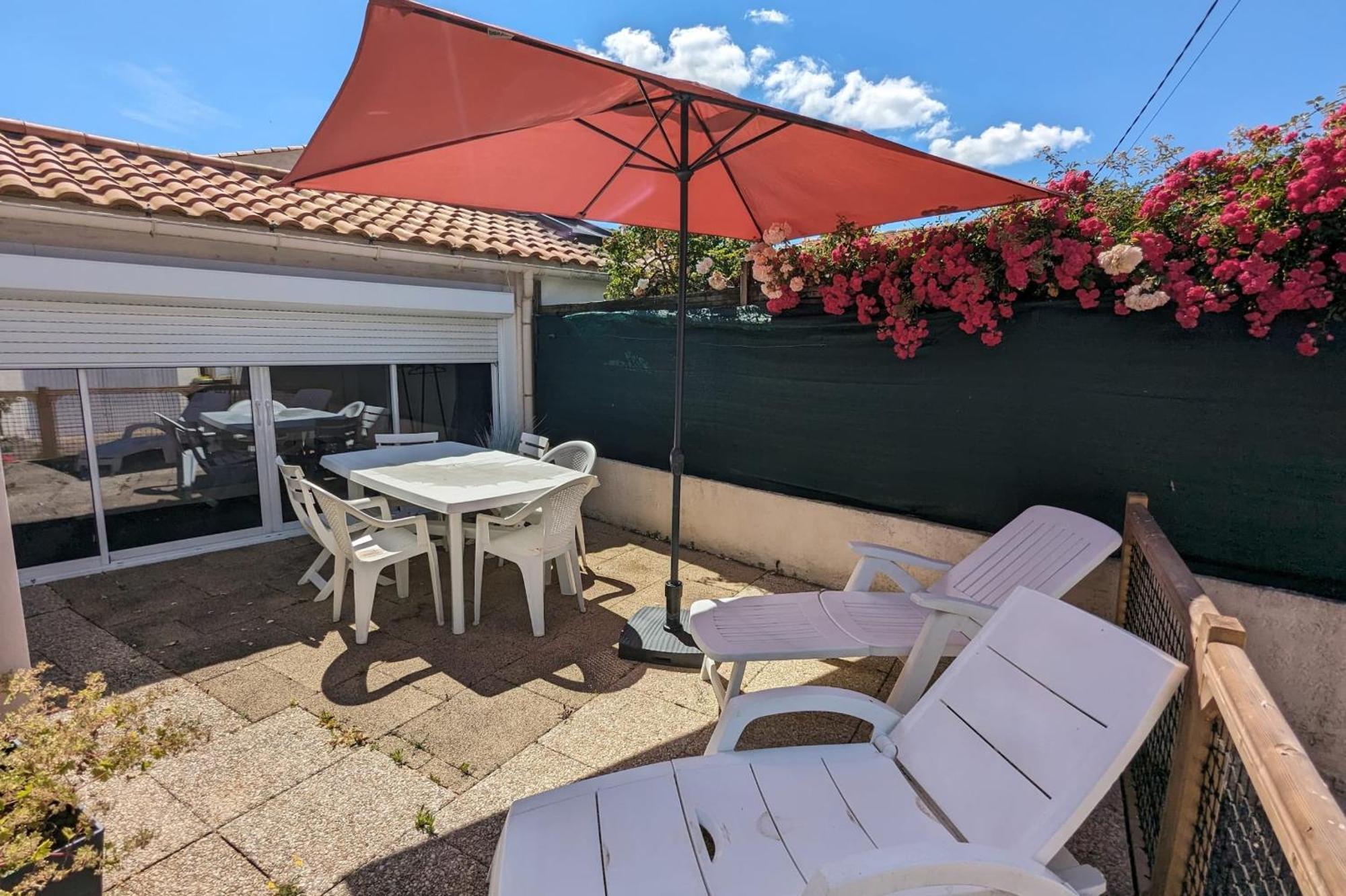 Spacious Nest With Terrace Near The Beach Saint-Hilaire-de-Talmont Luaran gambar